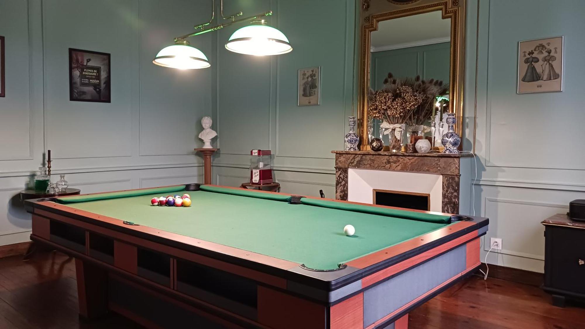 Le Griffon 1855 Hotel Saint-Laurent-Des-Autels Luaran gambar